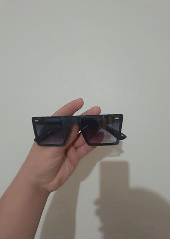 Şeffaf Siyah Minimalist erkek Güneş Gözlüğü - Görsel 5