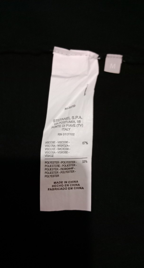 Stefanel Siyah Düğmeli V Yaka Kadın Hırka - Görsel 4