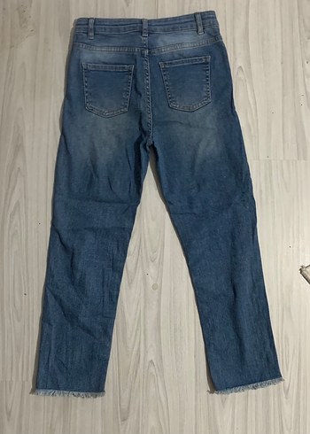 Nakışlı Mavi Düğmeli Kız Kot Pantolon - Görsel 2