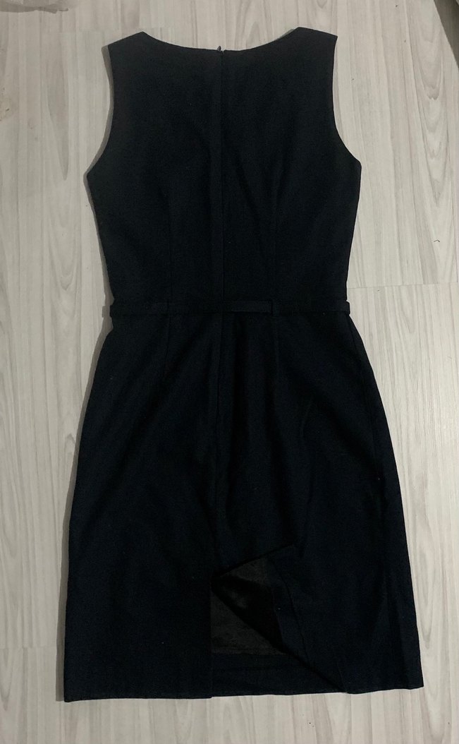 Siyah Kemerli Midi Kolsuz Elbise - Görsel 2