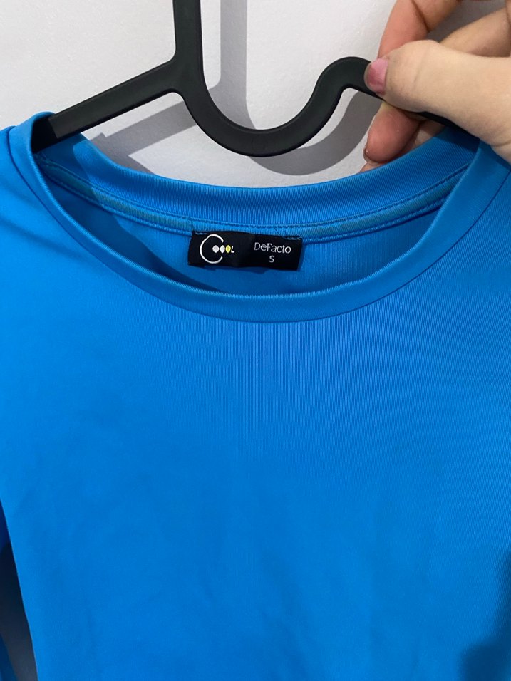 DEFACTO Mavi Uzun Kollu Crop Top - Görsel 3