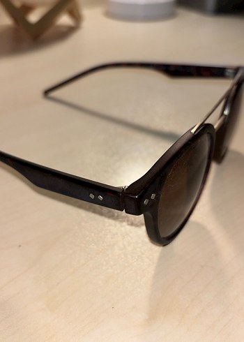 Kahverengi Klasik Kadın Güneş Gözlüğü - Görsel 2