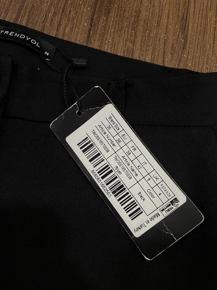 Kemer Detaylı Siyah Kumaş Kadın Pantolon - Görsel 2