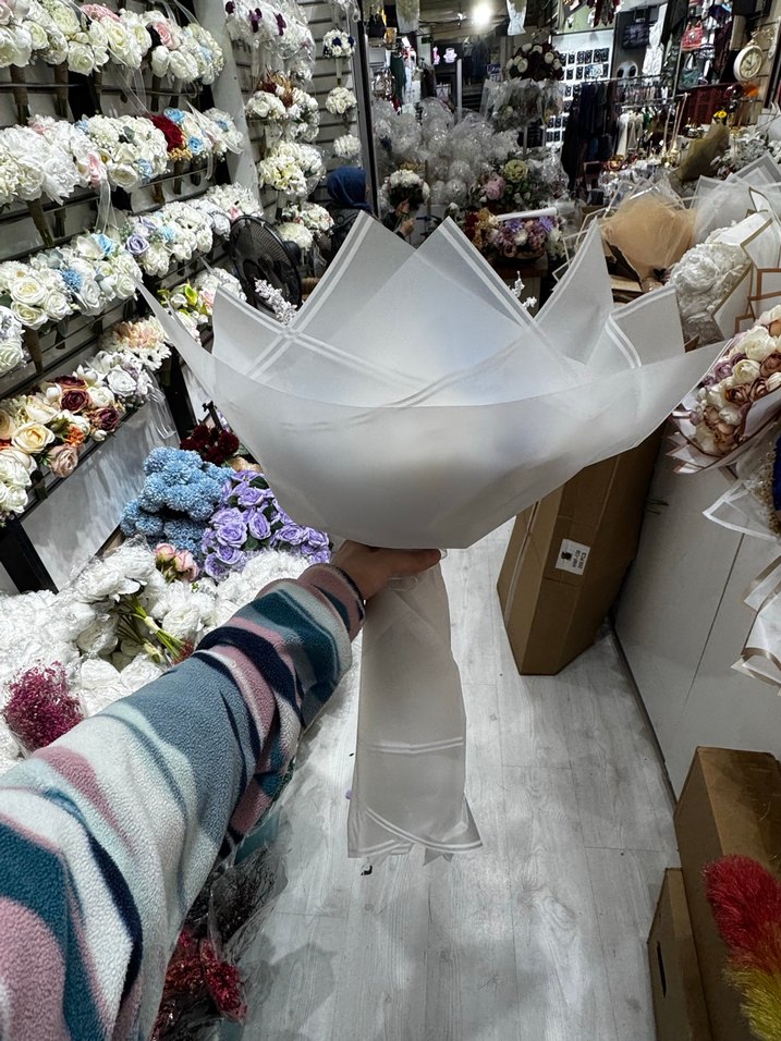 Mavi ve Beyaz Çiçekli Buket - Görsel 2