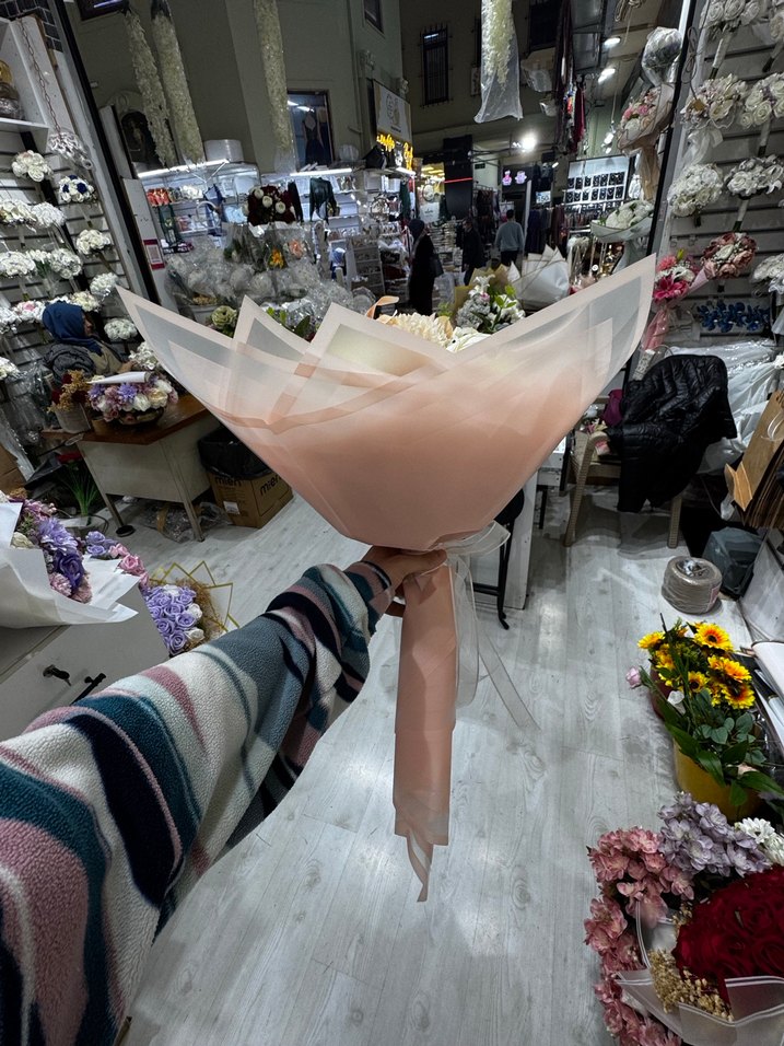 Bej Dantel Detaylı Modern Klasik Gelin Buketi - Görsel 2