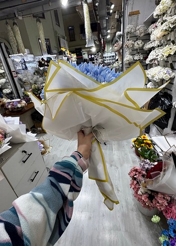 Mavi ve Beyaz Yapay Çiçek Buketi - Görsel 2