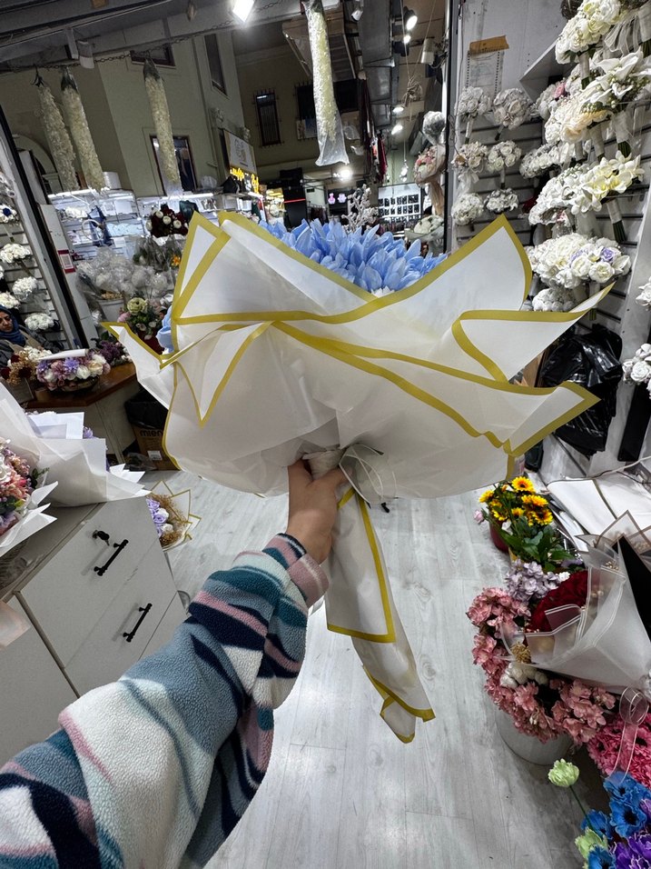 Mavi ve Beyaz Yapay Çiçek Buketi - Görsel 2