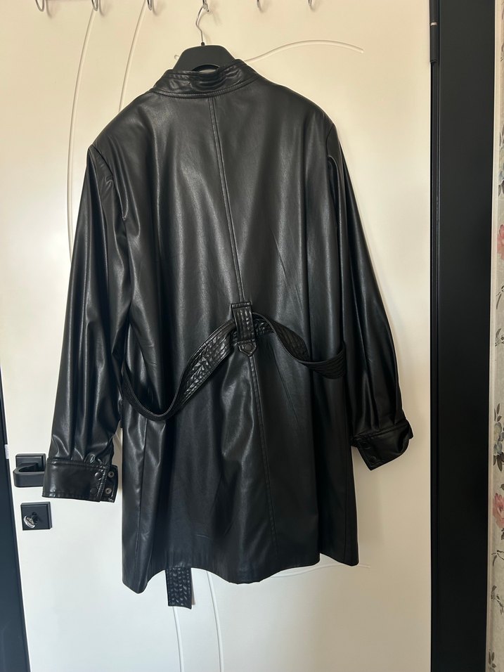 Kadın Siyah Deri Kemerli Ceket - Görsel 2