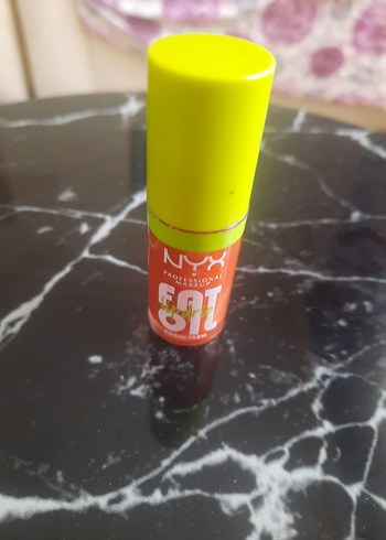 NYX Parlak Haki Lip Gloss - Görsel 2