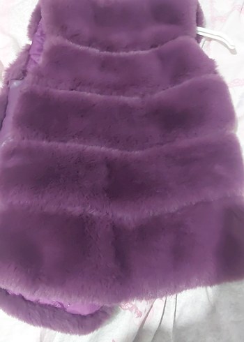 Mor Peluş Detaylı Kız Yelek - Görsel 3