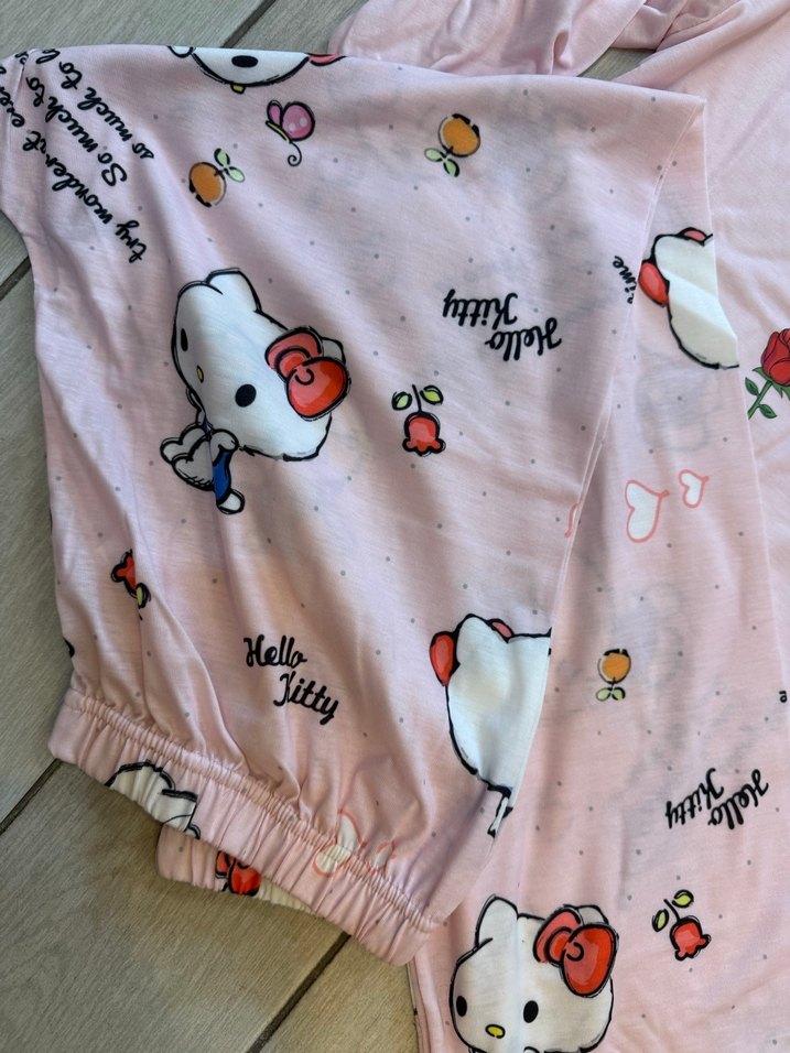Pembe Uzun Kollu Rahat Hello Kitty Pijama Takımı - Görsel 5