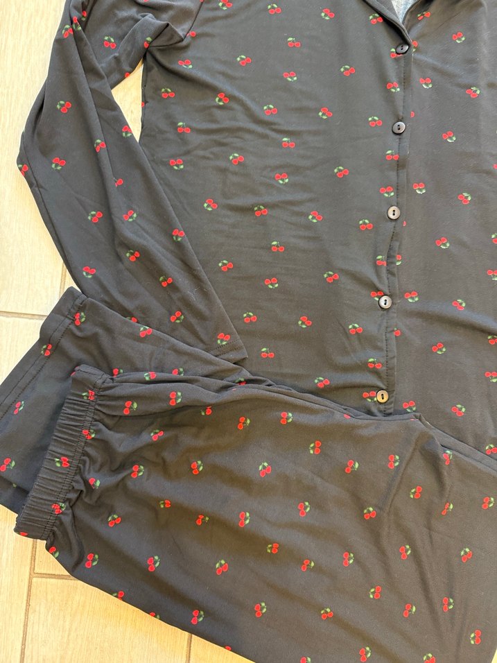 Kadın Kiraz Desenli Uzun Kollu Pijama Takımı - Görsel 3