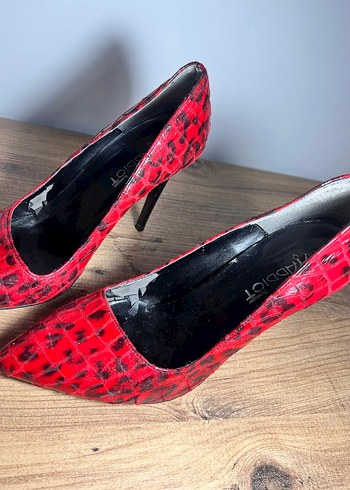 Kırmızı Yılan Desenli Stiletto Topuklu Kadın Ayakkabı - Görsel 4