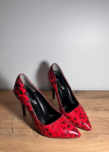 Kırmızı Yılan Desenli Stiletto Topuklu Kadın Ayakkabı - Görsel 5