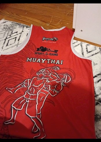 Kırmızı Desenli muay thai atleti - Görsel 3