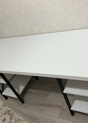 Beyaz Çalışma Masası - Görsel 3