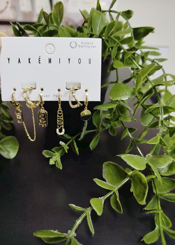 Zincir Detaylı Mini Altın Küpe Seti - Görsel 3