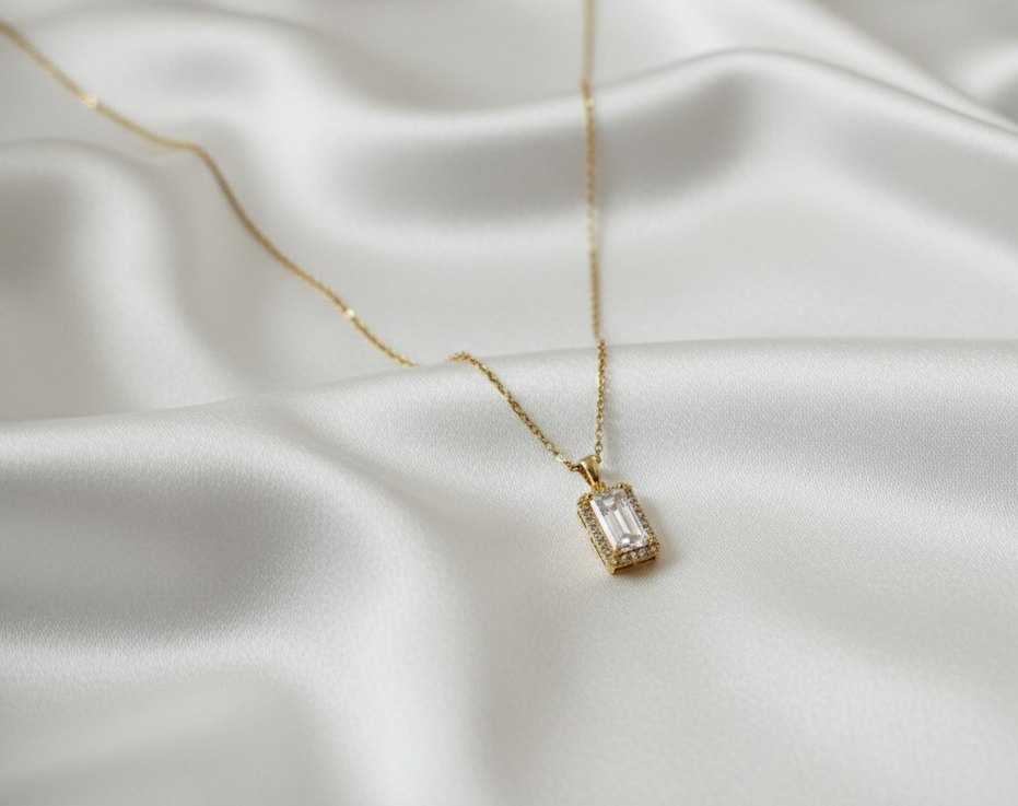 Zarif Altın Renkli baget  çelikDetaylı Kolye - Görsel 2