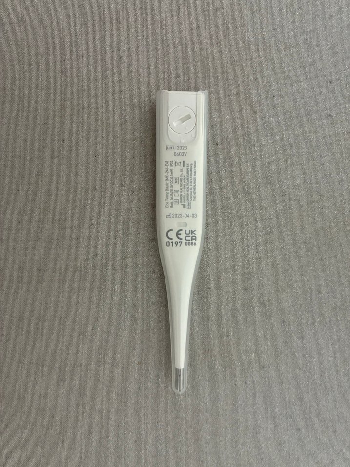 Omron Eco Temp Basic Suya Dayanıklı Ateş Ölçer - Görsel 3