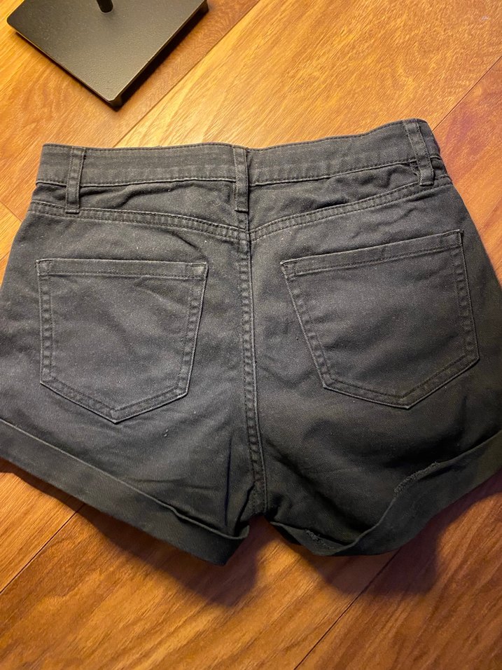 Siyah Kadın Mini Denim Şort - Görsel 2