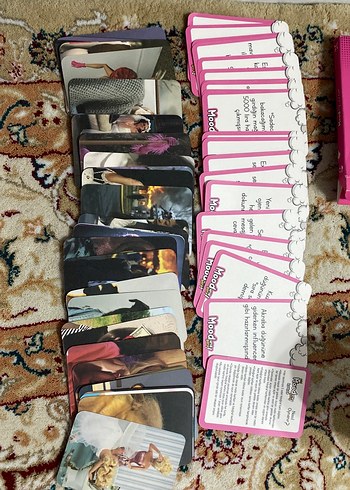 Mini Mooduna Göre! Kız Kıza Mizah Kitabı - Görsel 2