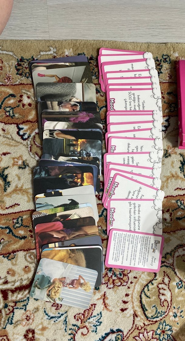 Mini Mooduna Göre! Kız Kıza Mizah Kitabı - Görsel 2