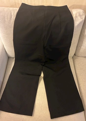 Siyah Kadın Kumaş Pantolon Bol ve kısa paça - Görsel 3