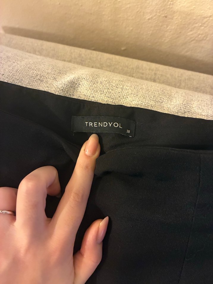 Siyah Kadın Kumaş Pantolon Yandan Fermuarlı - Görsel 4
