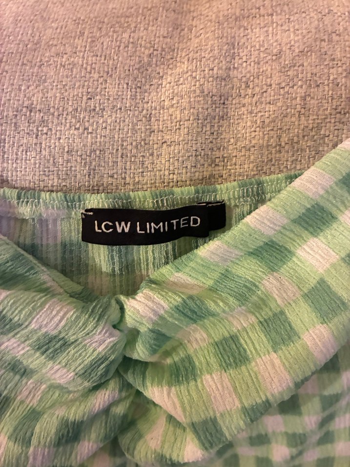 Yeşil Ekoseli Kalp Yaka Dizboyu
 Elbise - Görsel 2