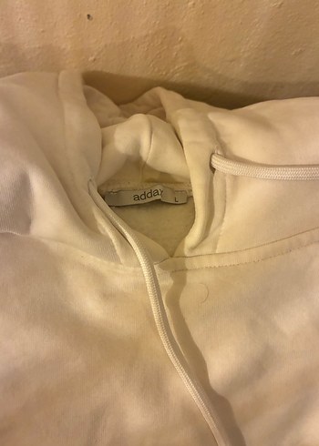 Kadın Beyaz Kapüşonlu Sweatshirt CROP - Görsel 2