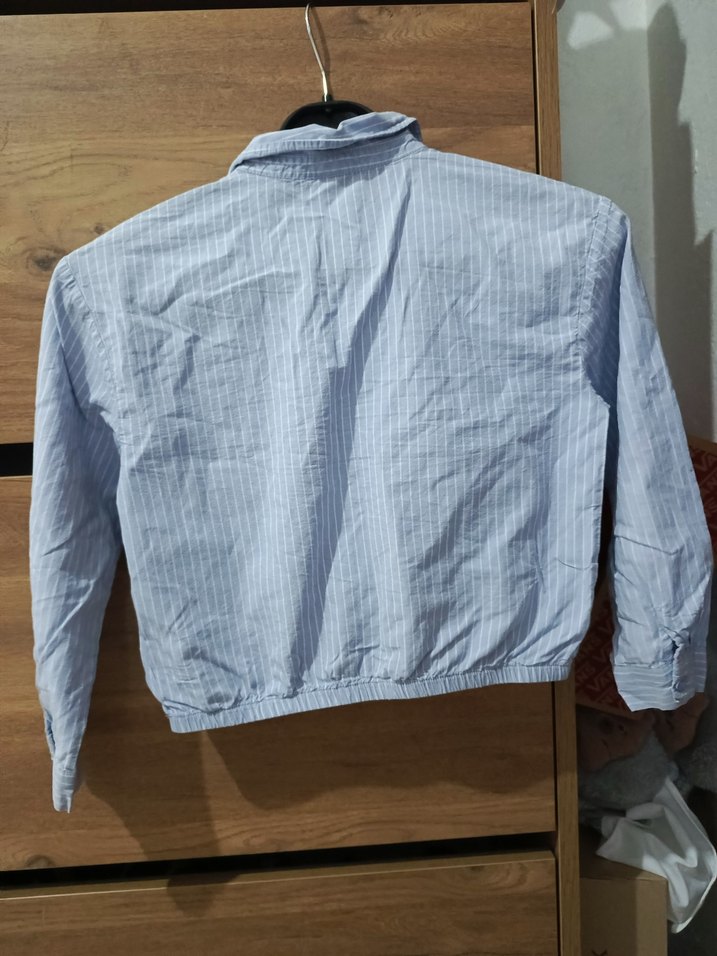 Düğmeli, uzun kollu kısa gömlek - Görsel 2