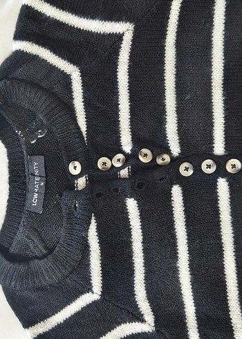 Çizgili Düğmeli Kadın Triko Kazak - Görsel 3