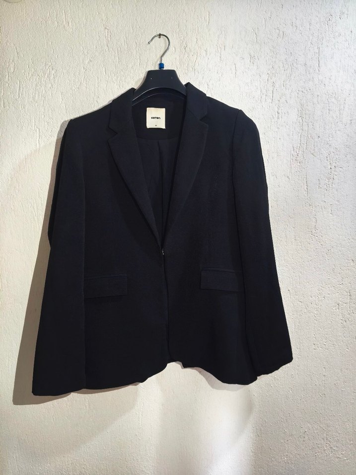 Düğmeli Siyah Kadın Ofis Blazeri - Görsel 3