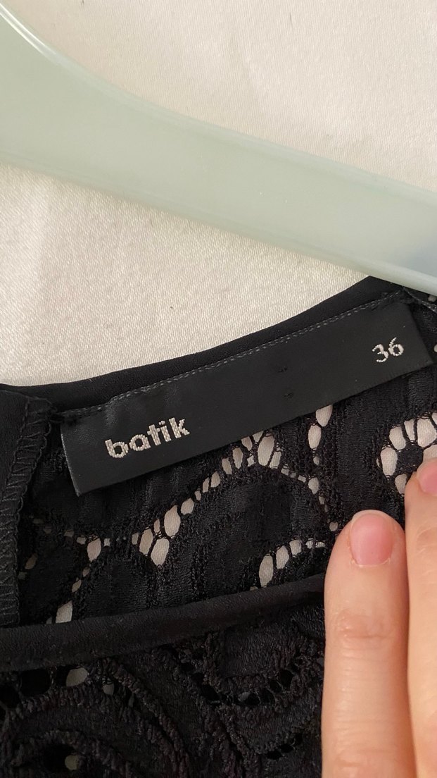 Dantel Detaylı Siyah Gotik Elbise - Görsel 3