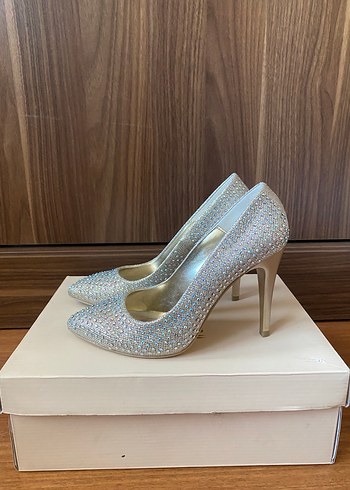 Sarı bocuklu Stiletto Topuklu Kadın Abiye Ayakkabı - Görsel 2