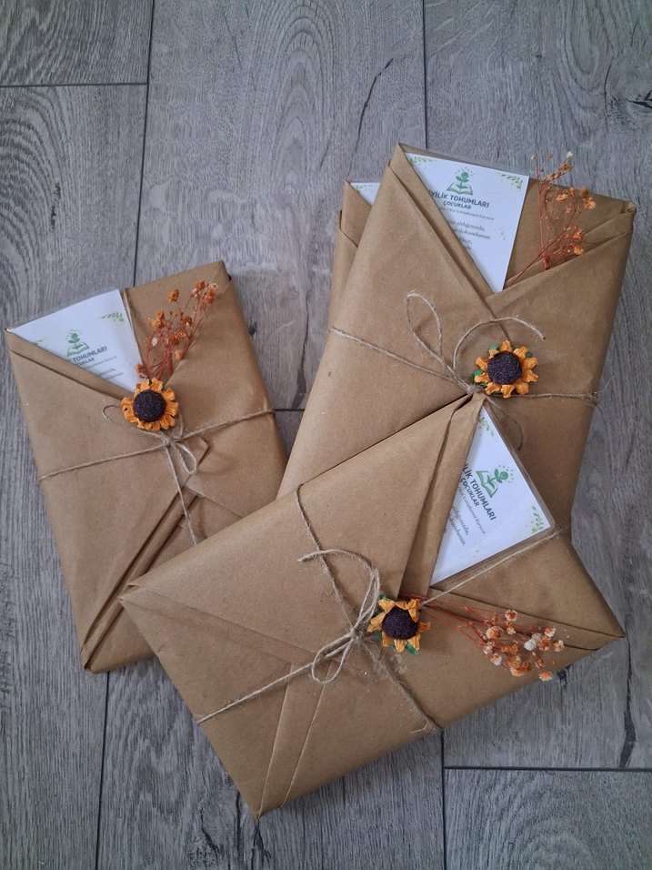 Küçük Yazarlar Okul Kütüphanesi Kitabı - Görsel 2