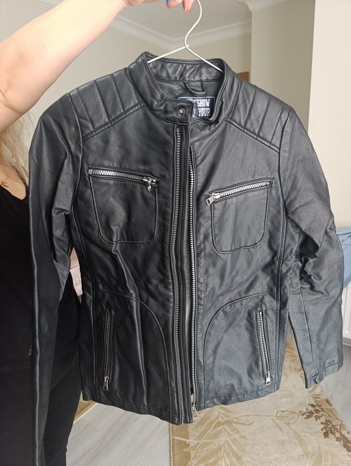 Erkek çocuk siyah deri ceket LC Waikiki Rock Punk Rozeti - Görsel 4