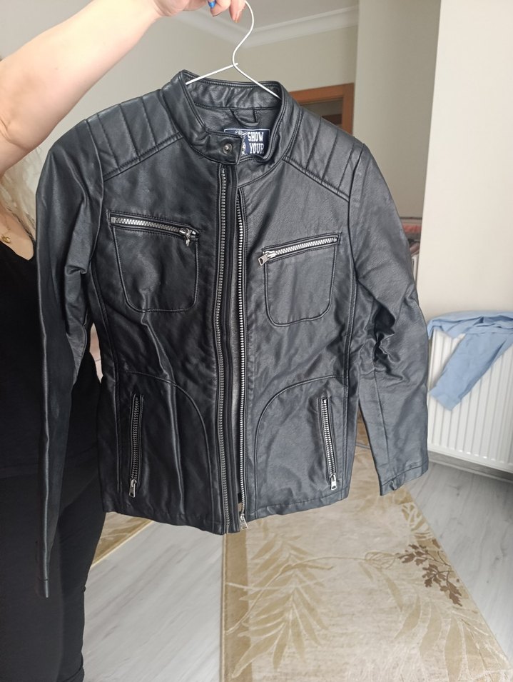 Erkek çocuk siyah deri ceket LC Waikiki Rock Punk Rozeti - Görsel 3