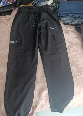 Erkek Siyah Rahat Kesim Fermuarlı Eşofman Altı - Görsel 2