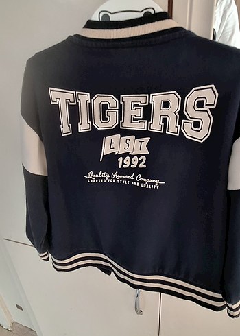 Erkek Çocuk Mavi Düğmeli Kolej Ceketi - Görsel 2