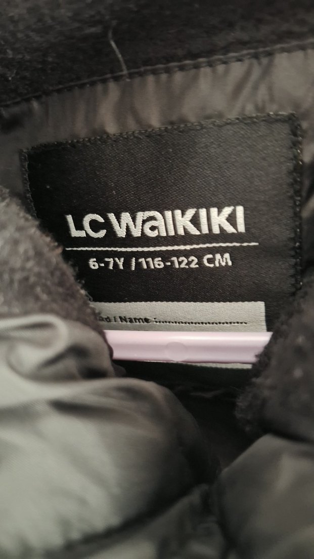 LCW 6 7 Erkek Çocuk Siyah Kapüşonlu Mont - Görsel 5