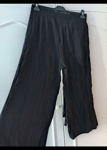 Siyah Kadın Yırtmaçlı Kumaş Pantolon - Görsel 2