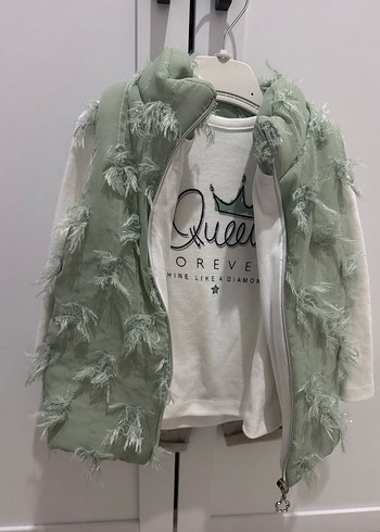 Kız Çocuk Gri Kürk Detaylı Yelek - Görsel 2