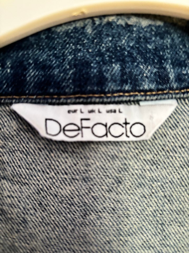 Düğmeli mavi kot ceket - Görsel 2