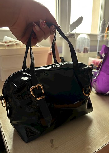 Parlak Siyah Deri Kadın Çanta - Görsel 3