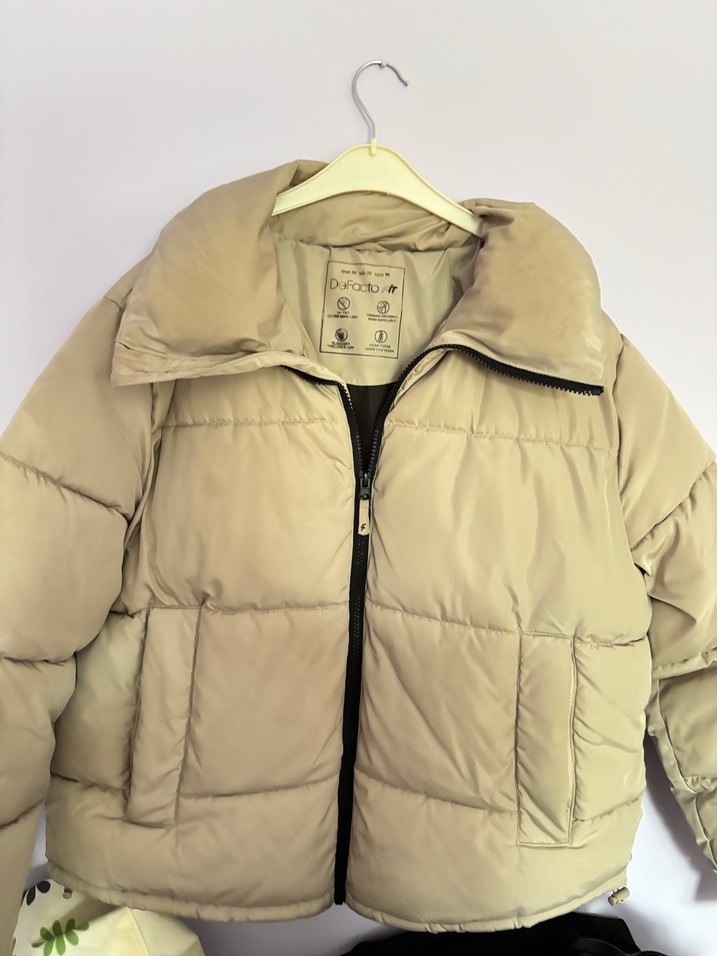 Bej fermuarlı Kadın Kışlık Mont - Görsel 2