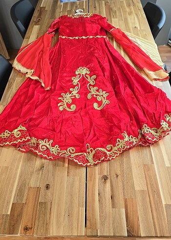 Uzun Kollu Kırmızı Nakışlı Hint Kına Elbisesi Takımı - Görsel 8