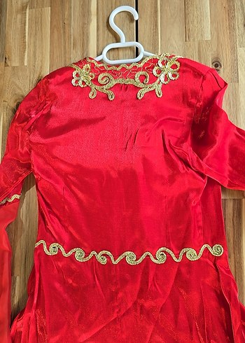 Uzun Kollu Kırmızı Nakışlı Hint Kına Elbisesi Takımı - Görsel 10