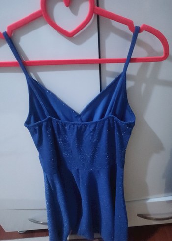 Parlak Mini V Yaka Kolsuz Kadın Elbise - Görsel 3