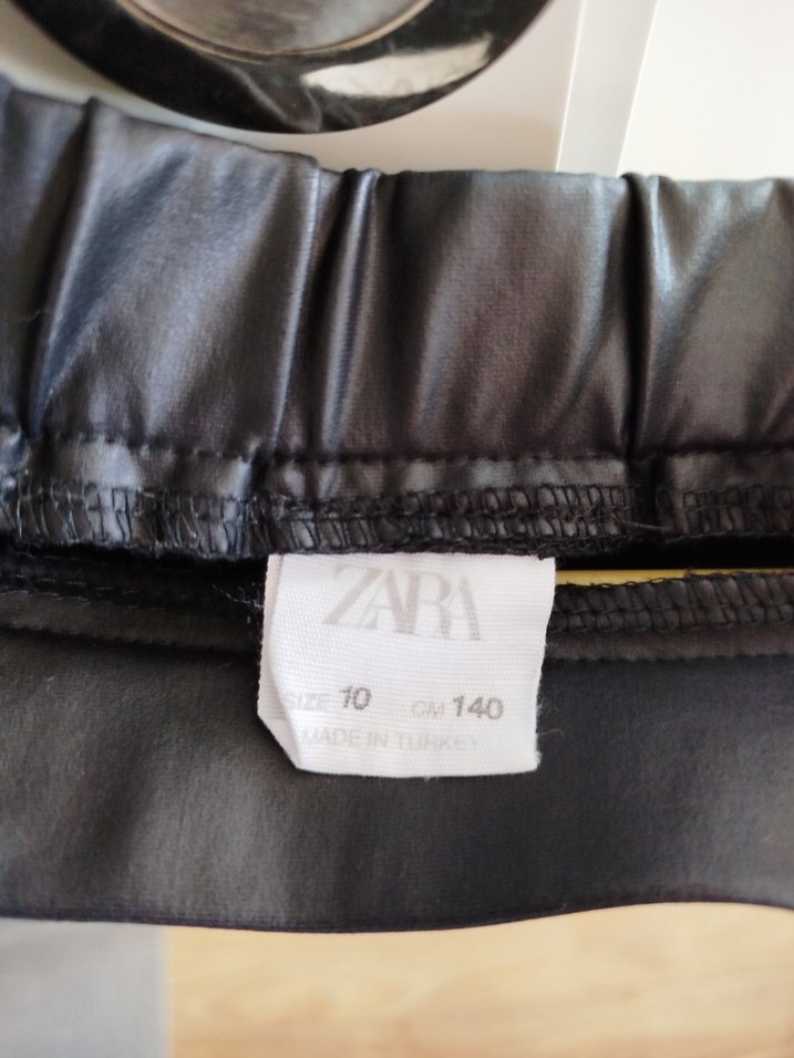 Kız Çocuk Siyah Pilili Goth Etek - Görsel 2